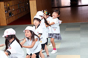 7月生まれのお誕生会　ーつなひきー　　年中組