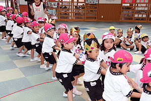 7月生まれのお誕生会　ーつなひきー　　年中組