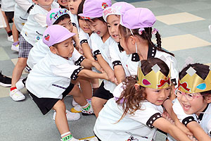 7月生まれのお誕生会　ーつなひきー　　年中組