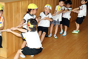 7月生まれのお誕生会　ーつなひきー　　年中組