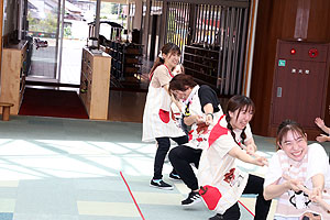 7月生まれのお誕生会　ーつなひきー　　年中組