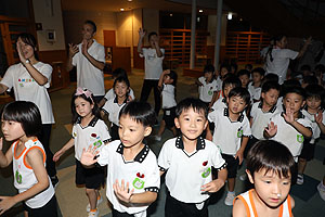 年長お泊り保育５・ランタン・キャンプファイヤー・花火大会