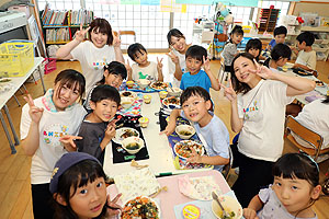 カミングエンゼル　　給食美味しかったね