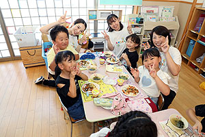 カミングエンゼル　　給食美味しかったね