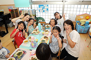 カミングエンゼル　　給食美味しかったね