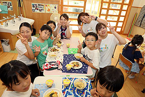 カミングエンゼル　　給食美味しかったね