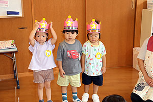 8月生まれのお誕生会　ー小麦粉粘土ー　ひよこ・あひる