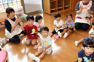 8月生まれのお誕生会　ー小麦粉粘土ー　ひよこ・あひる