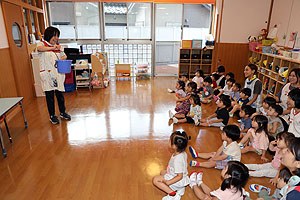 8月生まれのお誕生会　ー小麦粉粘土ー　ひよこ・あひる