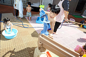 水遊び　気持ち良かったね！　あひる