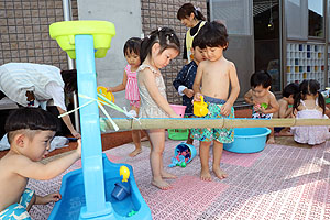 水遊び　気持ち良かったね！　あひる