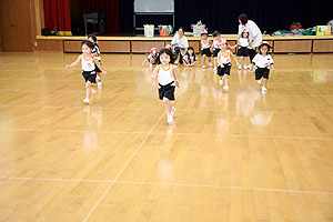 体操教室　ーかけっこー　きりん・りす