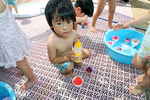 かき氷屋さんに大変身！　あひる