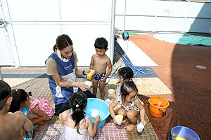 かき氷屋さんに大変身！　あひる