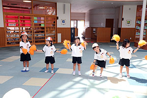 運動会のリズム活動　ぱんだ・こあら・きりん