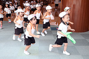 運動会のリズム活動　ひまわり・さくら・たんぽぽ	