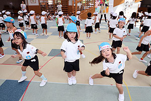 運動会のリズム活動　ひまわり・さくら・たんぽぽ	