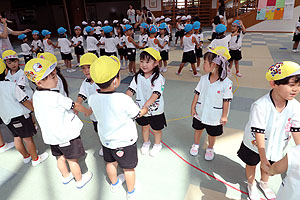 運動会のリズム活動　ひまわり・さくら・たんぽぽ	