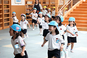 運動会のリズム活動　ひまわり・さくら・たんぽぽ	