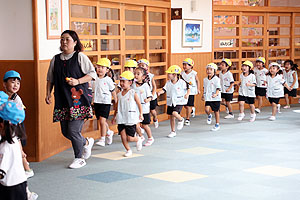 運動会のリズム活動　ひまわり・さくら・たんぽぽ	