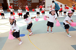 運動会のリズム活動　うさぎ・りす・ことり