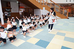 運動会のリズム活動　ばら・すみれ