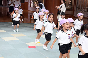 運動会のリズム活動　ばら・すみれ