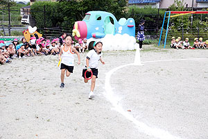 リレー楽しかったね　　年長　NO.1