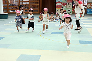 運動会の活動　かけっこ　　ひよこ・あひる