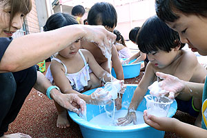 片栗粉遊び　楽しかったね　あひる