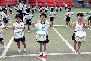 運動会予行１　　年長組　鼓笛・A・B