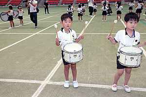 運動会予行１　　年長組　鼓笛・A・B