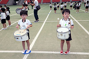 運動会予行１　　年長組　鼓笛・A・B