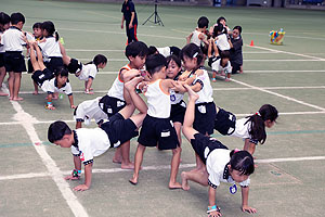 運動会予行3　　　年長組　組体操