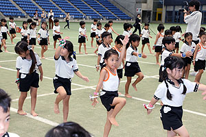 運動会予行3　　　年長組　組体操