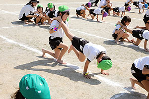 運動会の組体操活動　年長組