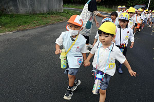 お散歩へでかけました　ひまわり・きりん