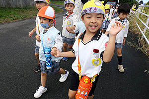 お散歩へでかけました　ひまわり・きりん