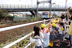 お散歩へでかけました　ひまわり・きりん