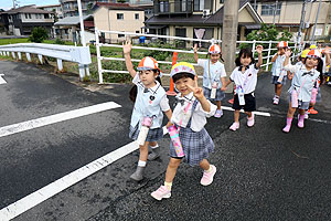 お散歩へでかけました　ひまわり・きりん