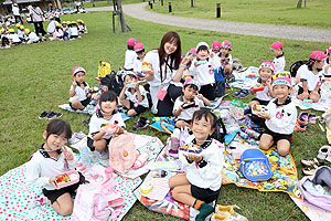 東員町中部公園遠足　 年中　 NO.3