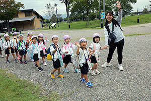 東員町中部公園遠足 　年中　 NO.1