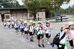 東員町中部公園遠足 　年中　 NO.1