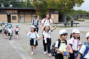 東員町中部公園遠足 　年中　 NO.1