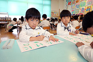 習字教室がありました　年長組