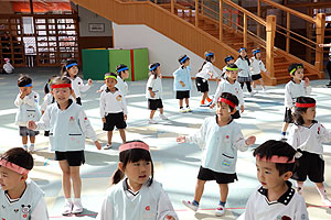 リズムフェスティバル園内予行　年少Aチーム