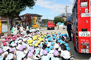 避難訓練　ー消防車がやってきたー　　NO.2