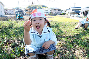 お散歩に出かけました　きりん・ことり