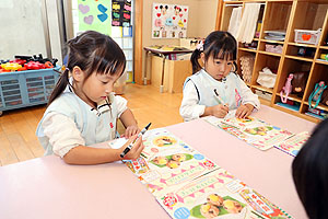 名前の練習頑張っています　ことり