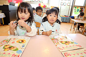 名前の練習頑張っています　ことり